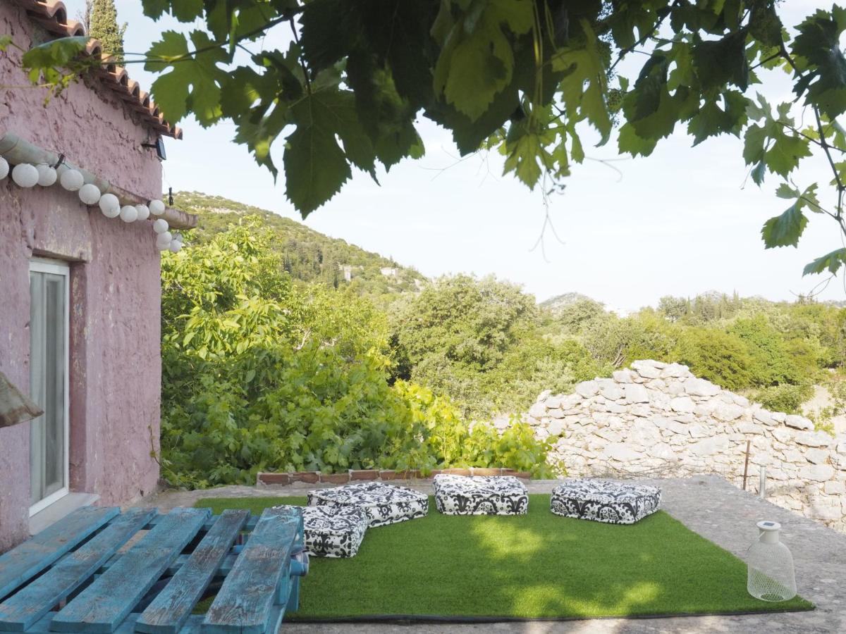 Vintage Stone-Built Country Cottage In Richea Kouloureika Экстерьер фото