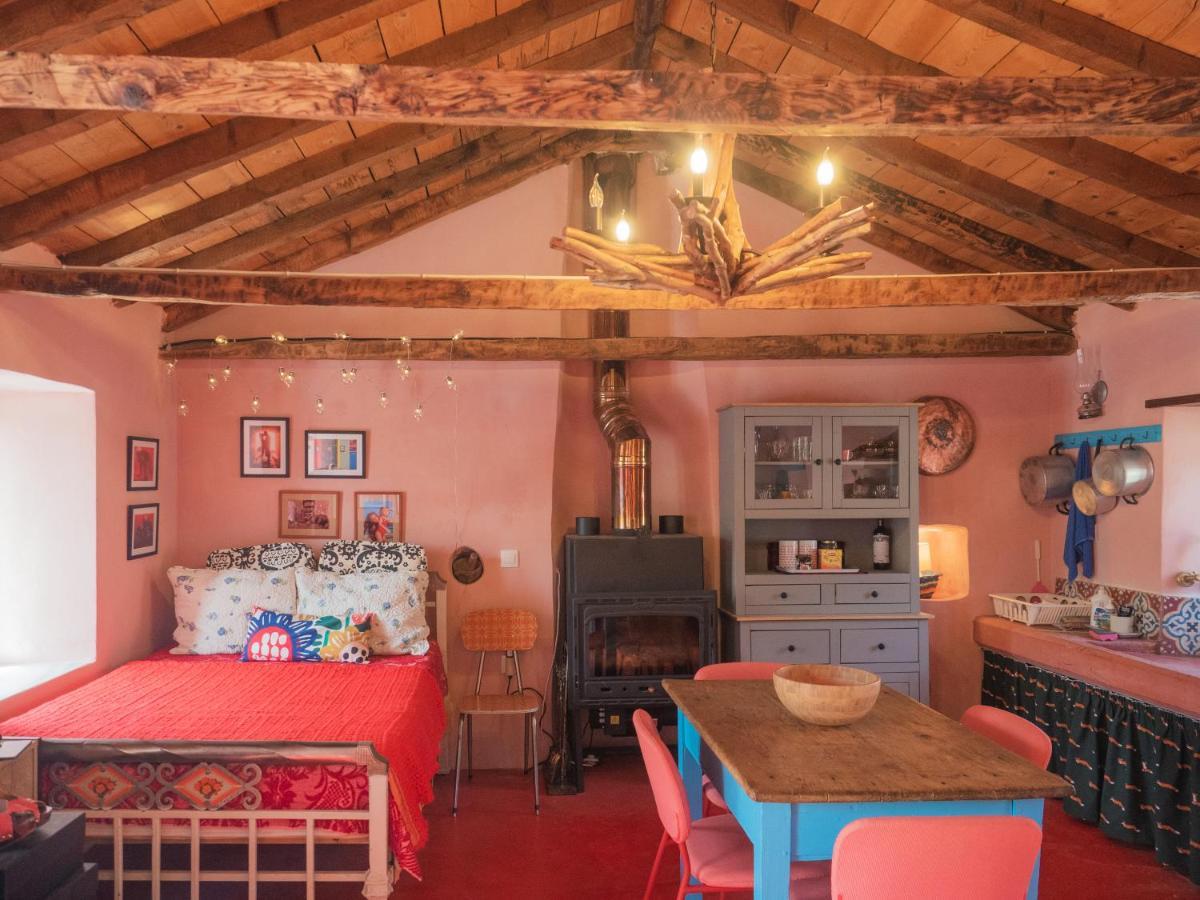 Vintage Stone-Built Country Cottage In Richea Kouloureika Экстерьер фото